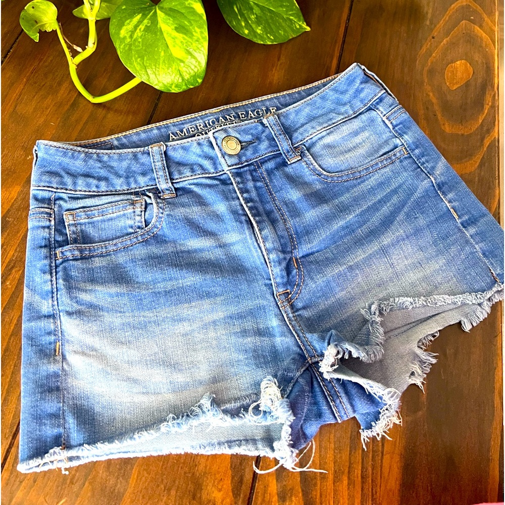 American Eagle High-Rise Shortie- Sz 4
